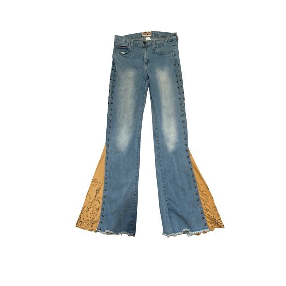 VINTAGE Sharagano Grommet Flare Jeans Light Wash 90s Boho Festival M - Picture 2 of 8